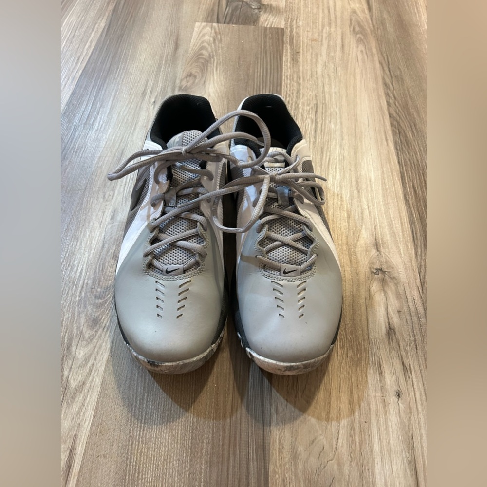 Nike air mavins size 8